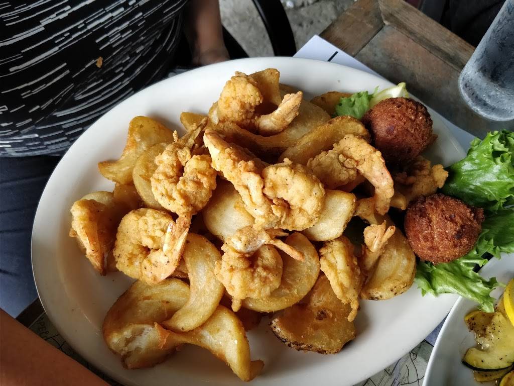 The Fish Dock at Pelican Point | restaurant | 1398 Sapelo Ave NE, Crescent, GA 31304, USA | 9128324295 OR +1 912-832-4295