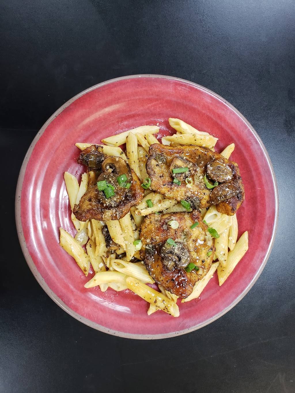 Deelishs | restaurant | 4407 Fort St, Trenton, MI 48183, USA | 7343013364 OR +1 734-301-3364