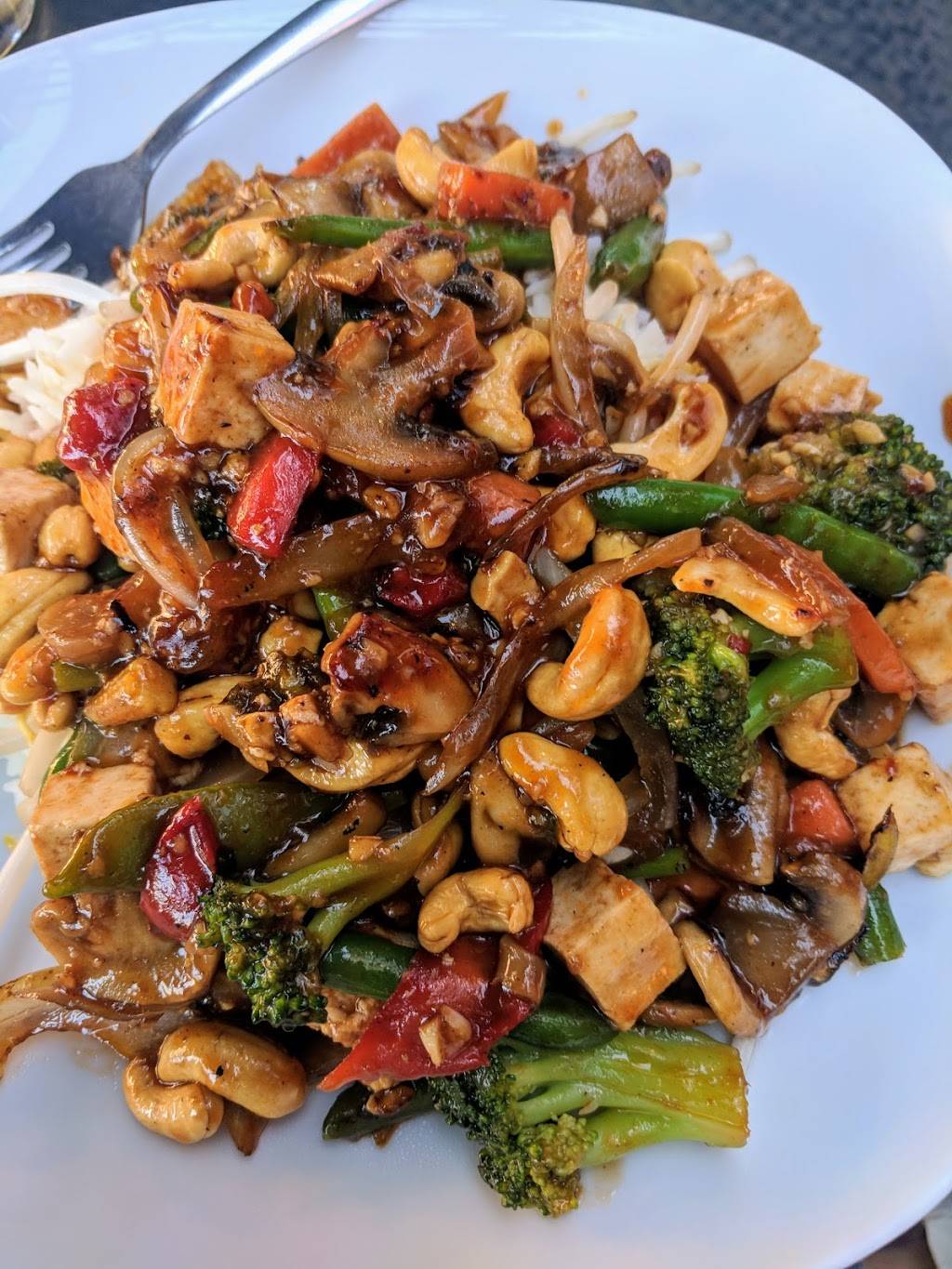 Hungary Thai | restaurant | 196 Augusta Ave, Toronto, ON M5T 2L6, Canada | 4165956405 OR +1 416-595-6405