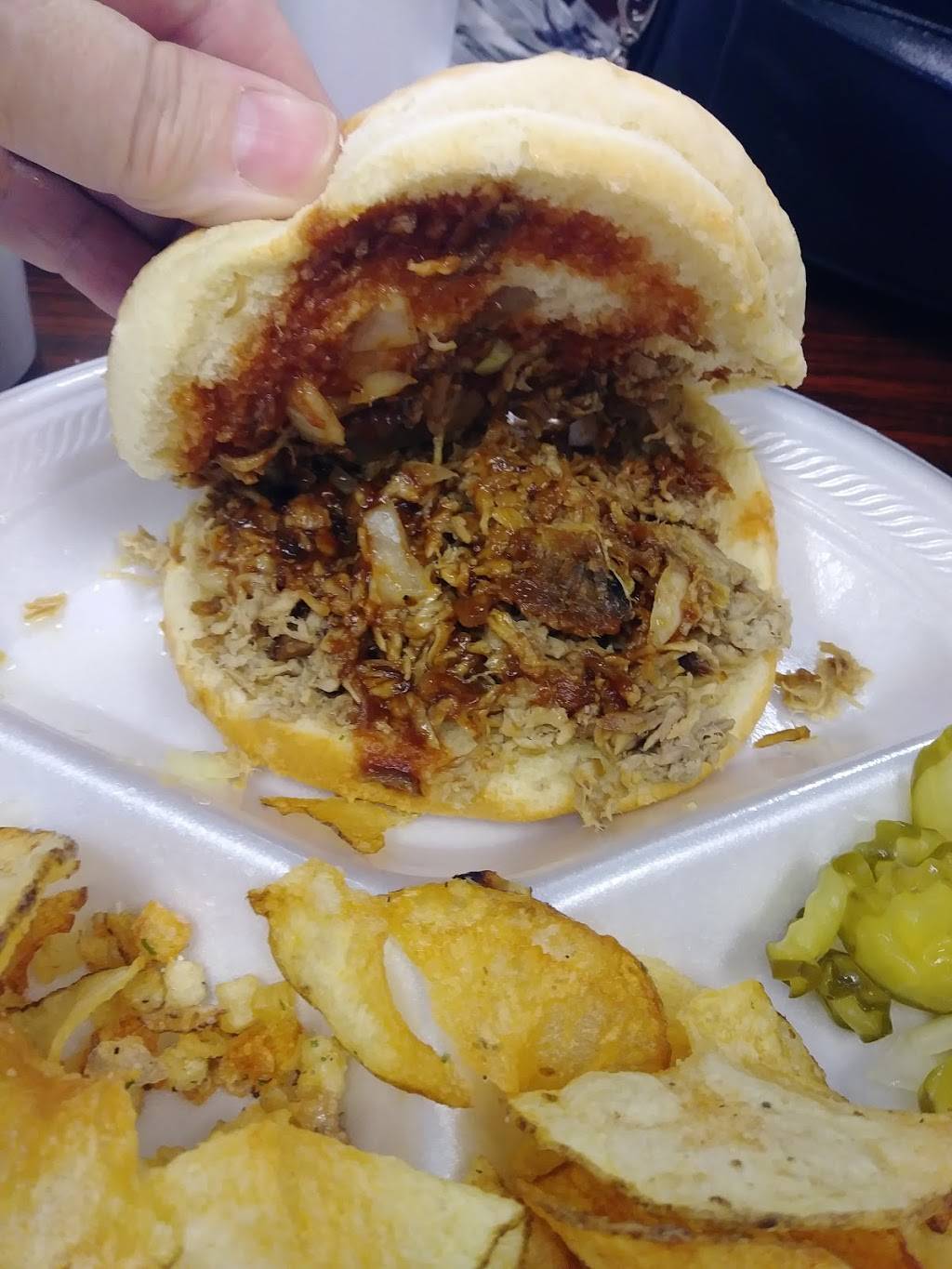 Gary Glenns BBQ | restaurant | 5801 S Sooner Rd D, Oklahoma City, OK 73135, USA | 4056195700 OR +1 405-619-5700