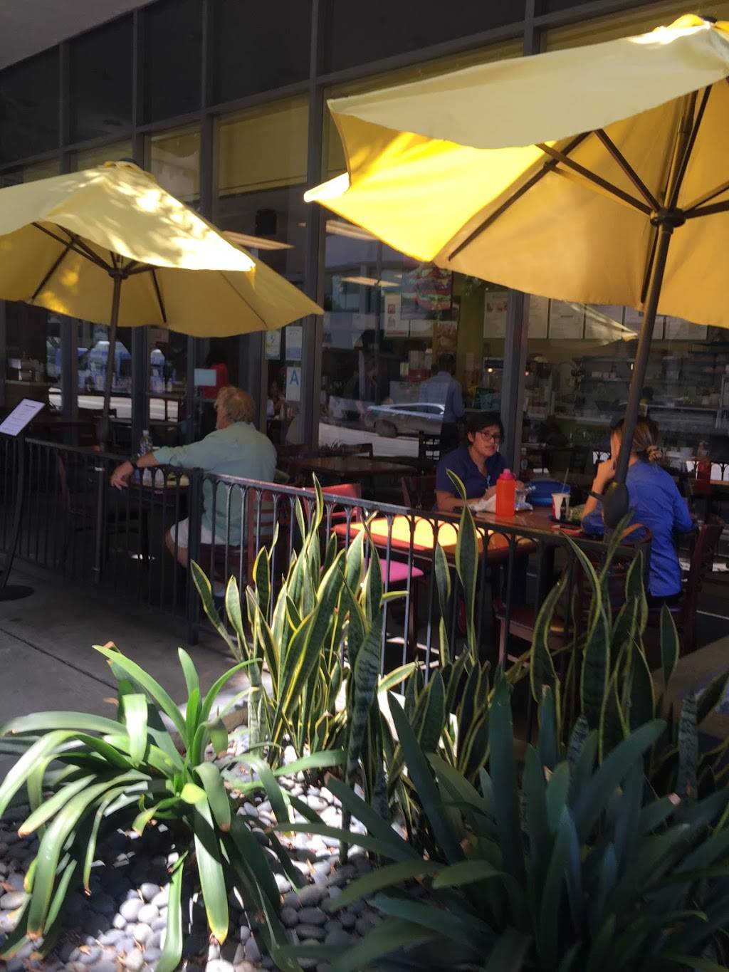 Sunshine Cafe | restaurant | 2021 Santa Monica Blvd # 103E, Santa Monica, CA 90404, USA | 3104497777 OR +1 310-449-7777