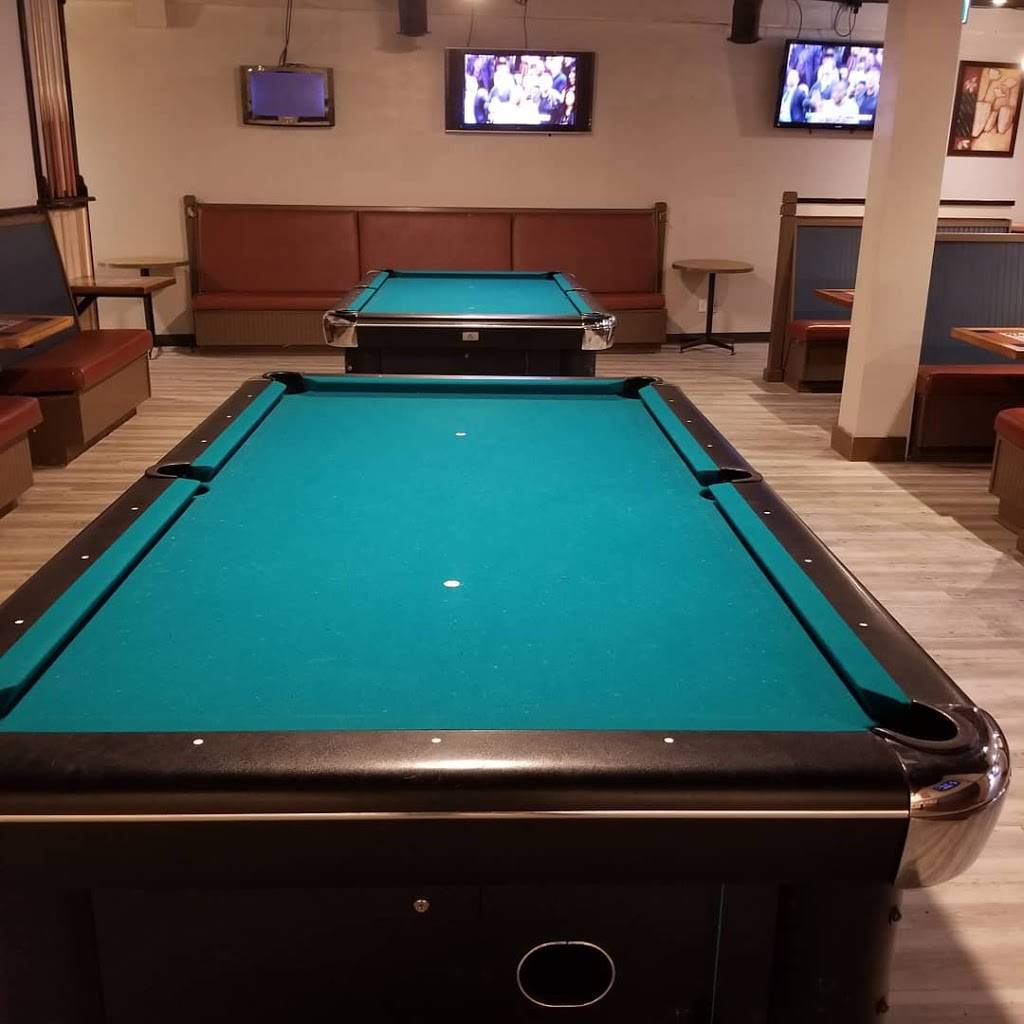 Pub on Main | restaurant | 20 Main St S 2nd Floor, Brampton, ON L6W 2C3, Canada | 9054537778 OR +1 905-453-7778