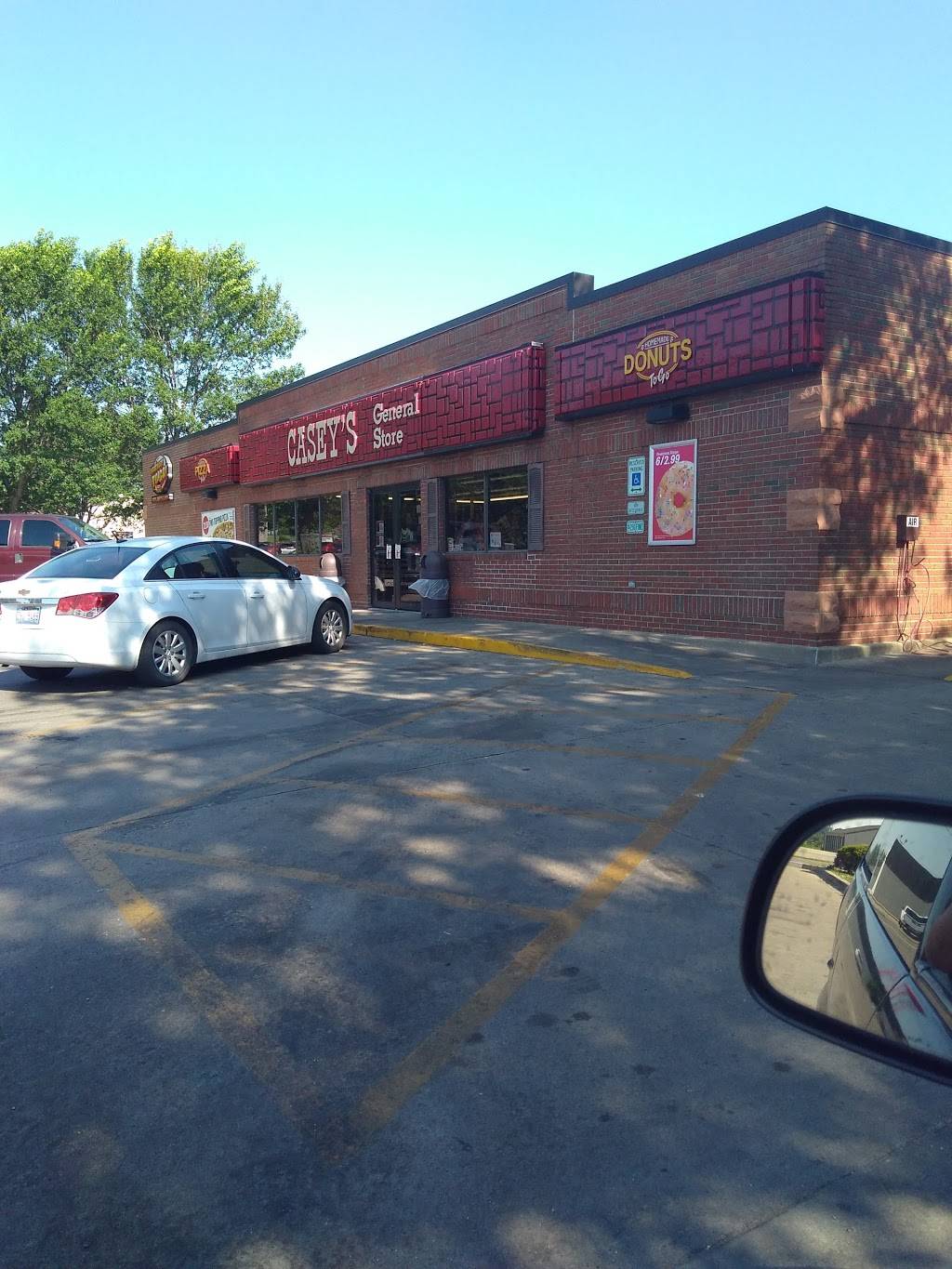 Caseys | meal takeaway | 811 W Main St, Elmwood, IL 61529, USA | 3097428888 OR +1 309-742-8888