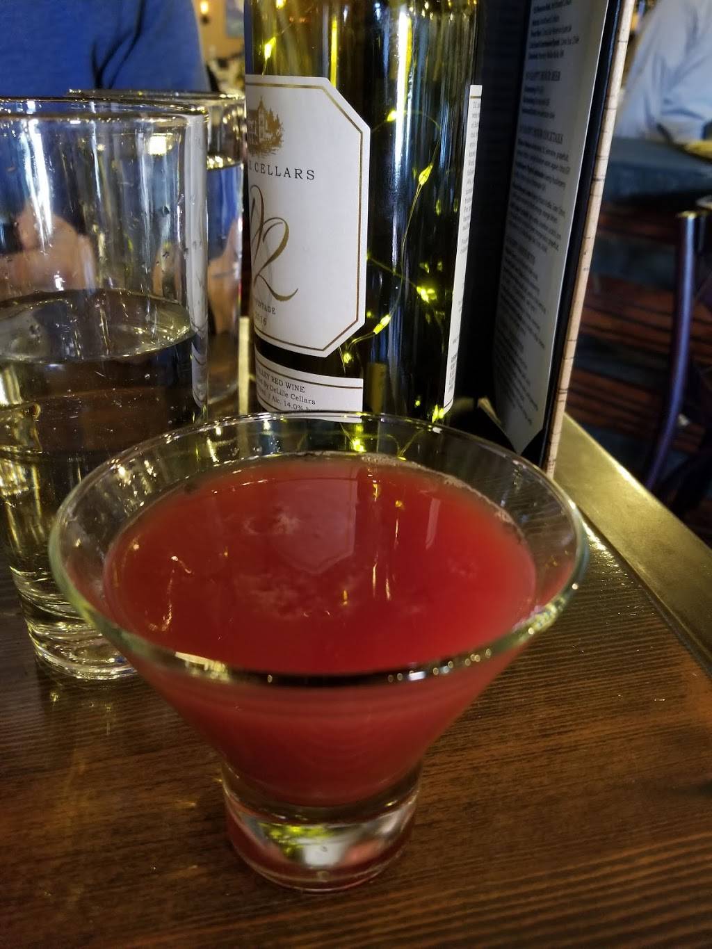 Revolve Food & Wine | restaurant | 10024 Main St, Bothell, WA 98011, USA | 4252876420 OR +1 425-287-6420