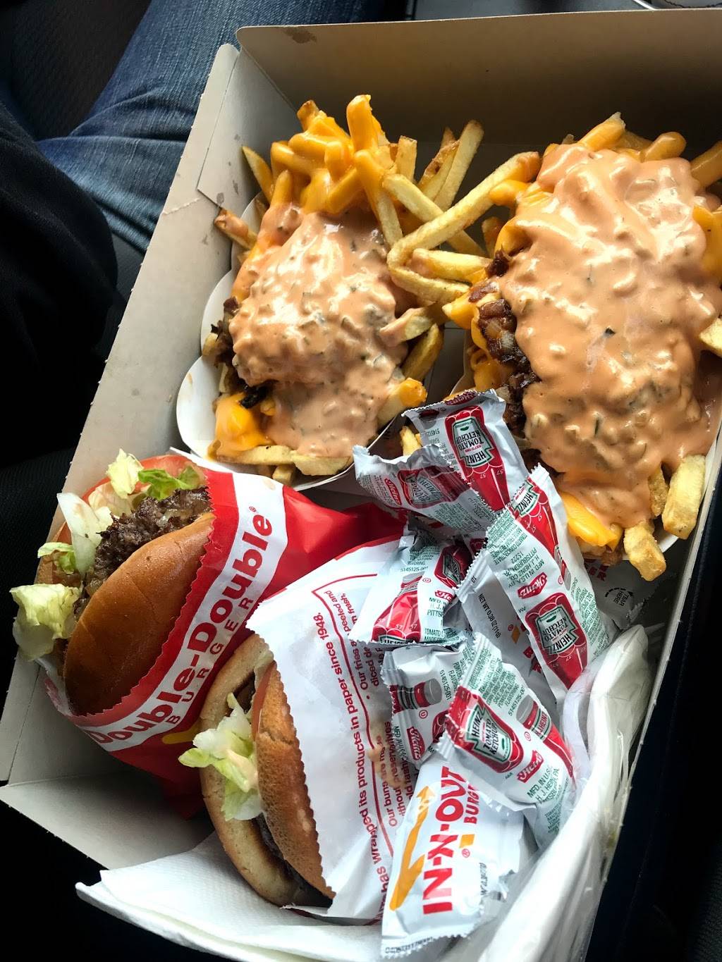In-N-Out Burger | restaurant | 922 Gayley Ave, Los Angeles, CA 90024, USA | 8007861000 OR +1 800-786-1000