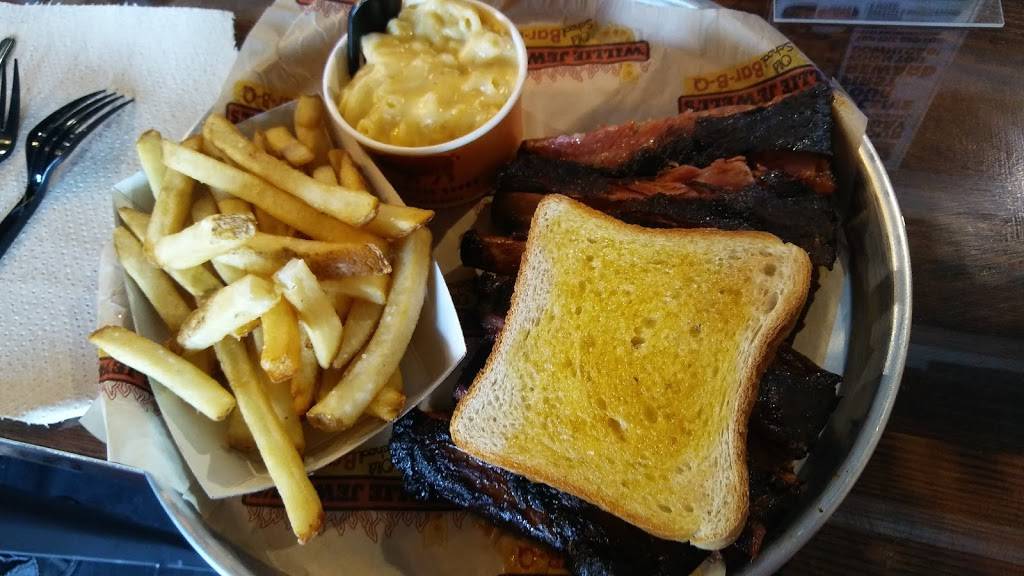 Willie Jewells Old School Bar-B-Q Carrollwood | restaurant | 12004 Anderson Rd, Tampa, FL 33625, USA | 8132846501 OR +1 813-284-6501