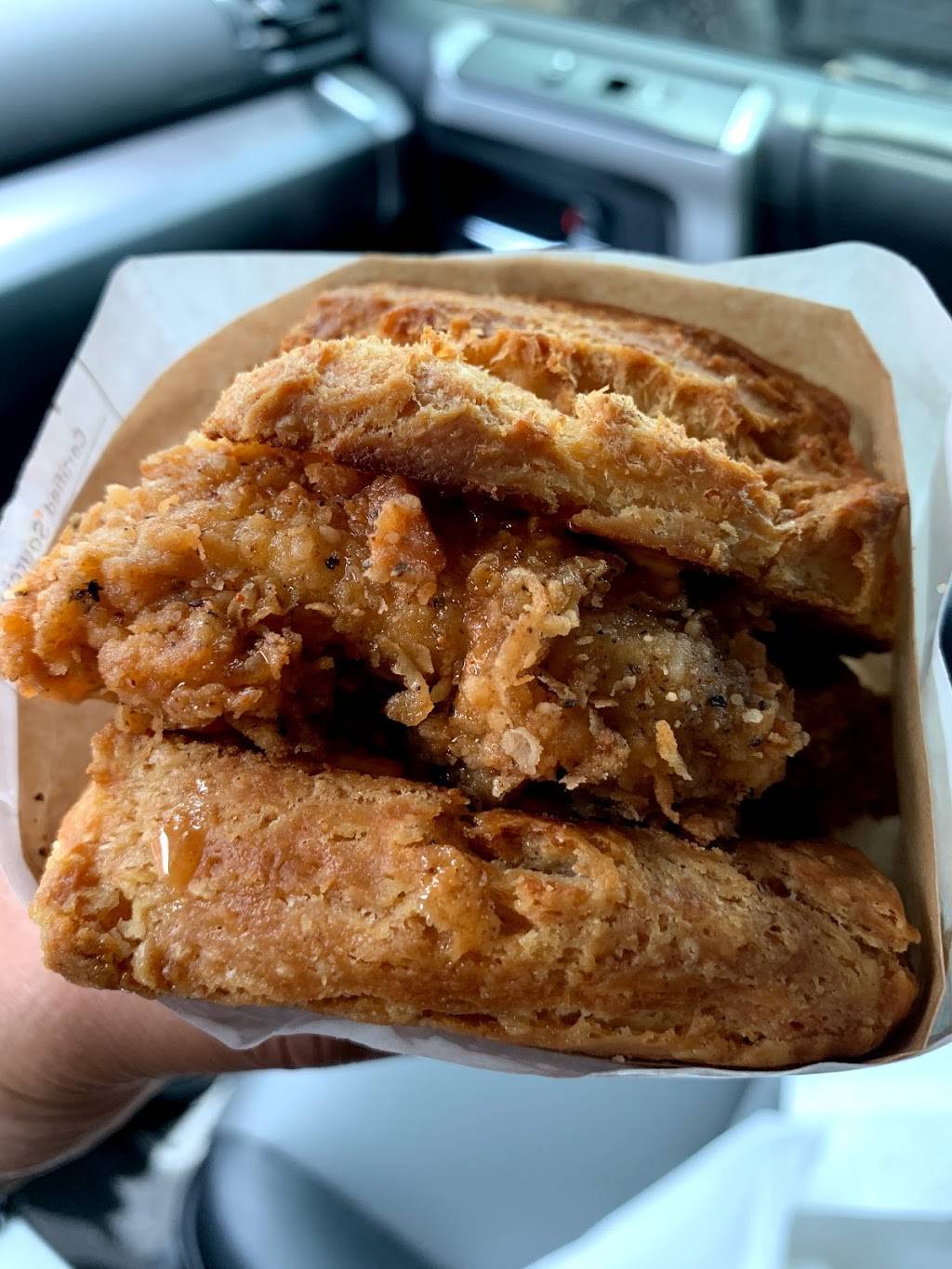 Bird Bird Biscuit | restaurant | 2701 Manor Rd, Austin, TX 78722, USA | 5127614922 OR +1 512-761-4922