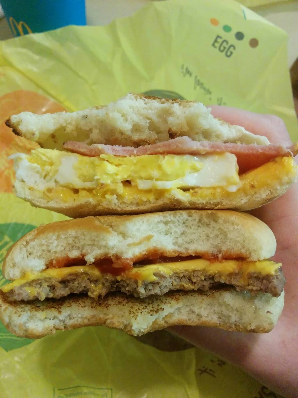 McDonalds | cafe | 774 E Rollins Rd, Round Lake Beach, IL 60073, USA | 8475461500 OR +1 847-546-1500