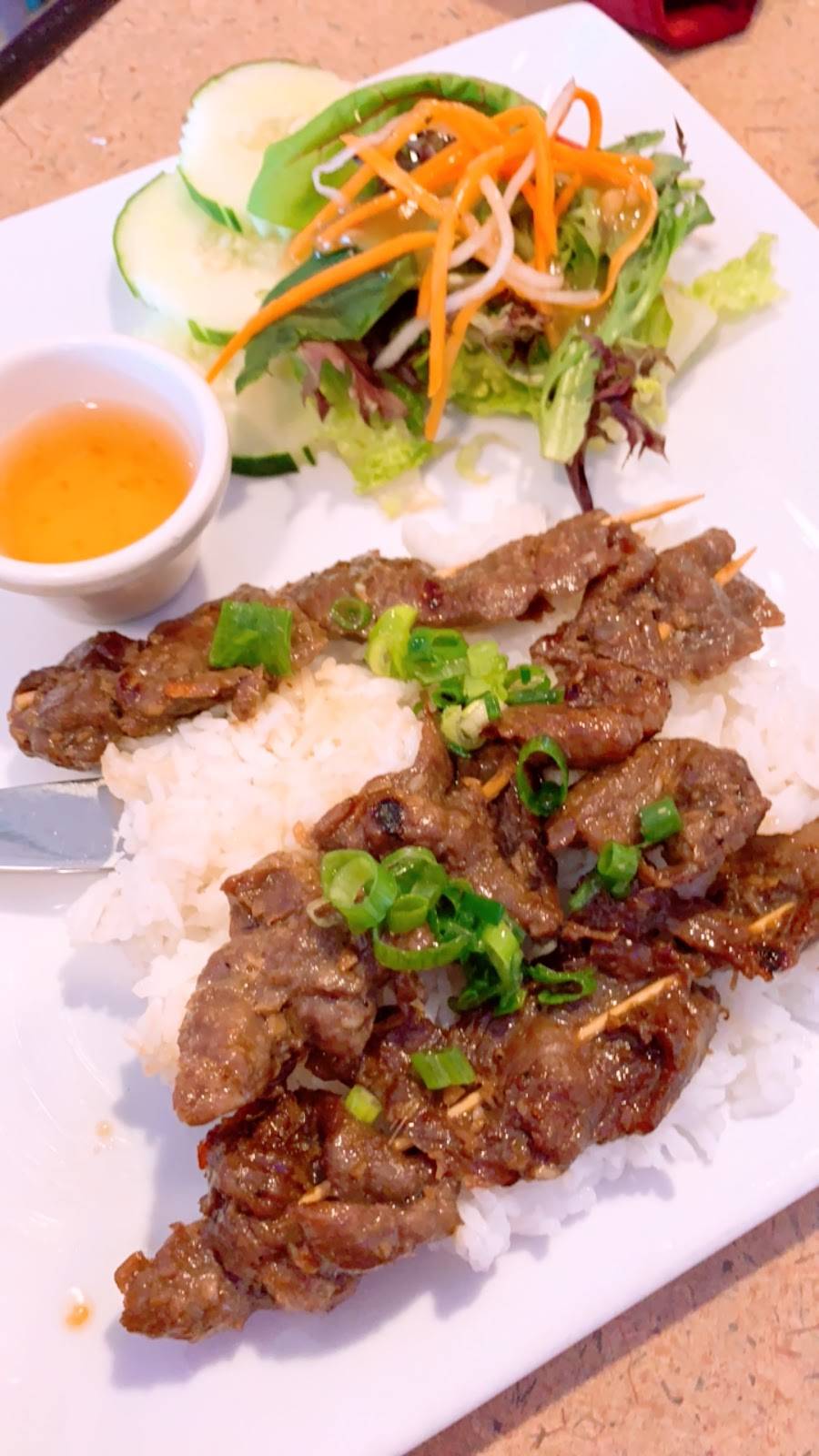 Viet Aroma | restaurant | 165 Glyndon St SE, Vienna, VA 22180, USA | 7038656664 OR +1 703-865-6664