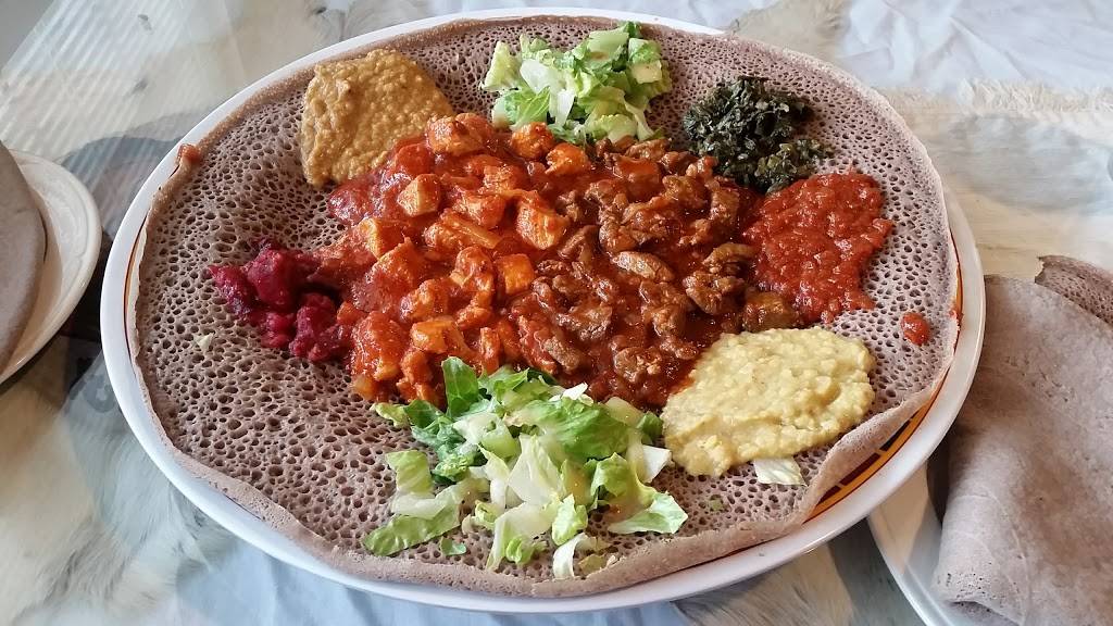 Red Sea Ethiopian and Eritrean Cuisine | restaurant | 4301 Monroe Rd, Charlotte, NC 28205, USA | 7043754999 OR +1 704-375-4999