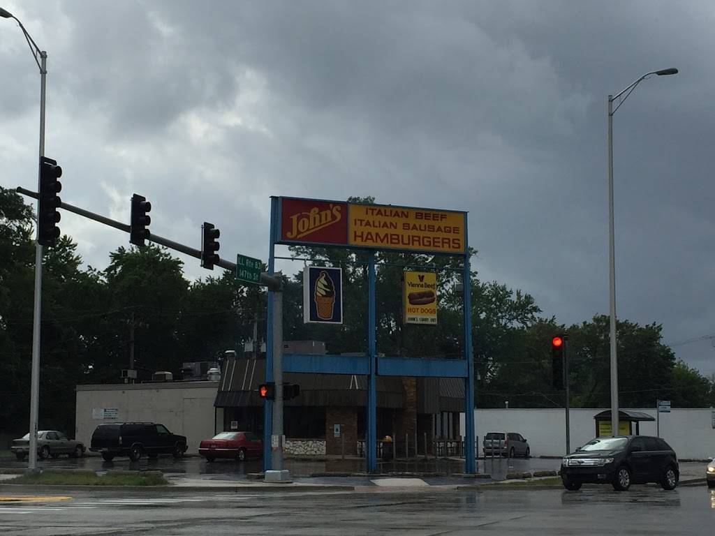 Johns Hot Dogs | meal takeaway | 3201 147th St, Midlothian, IL 60445, USA | 7085979754 OR +1 708-597-9754