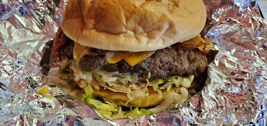 DMac & Wings | restaurant | 635 N Country Club Dr, Mesa, AZ 85201, USA | 4802454541 OR +1 480-245-4541