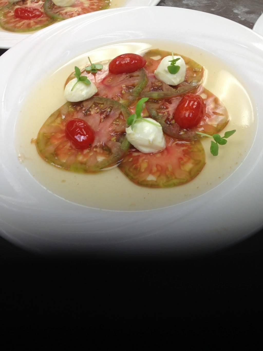 Seasons Restaurant | restaurant | 1 Dye Club Dr, St Charles, MO 63304, USA | 6364778960 OR +1 636-477-8960