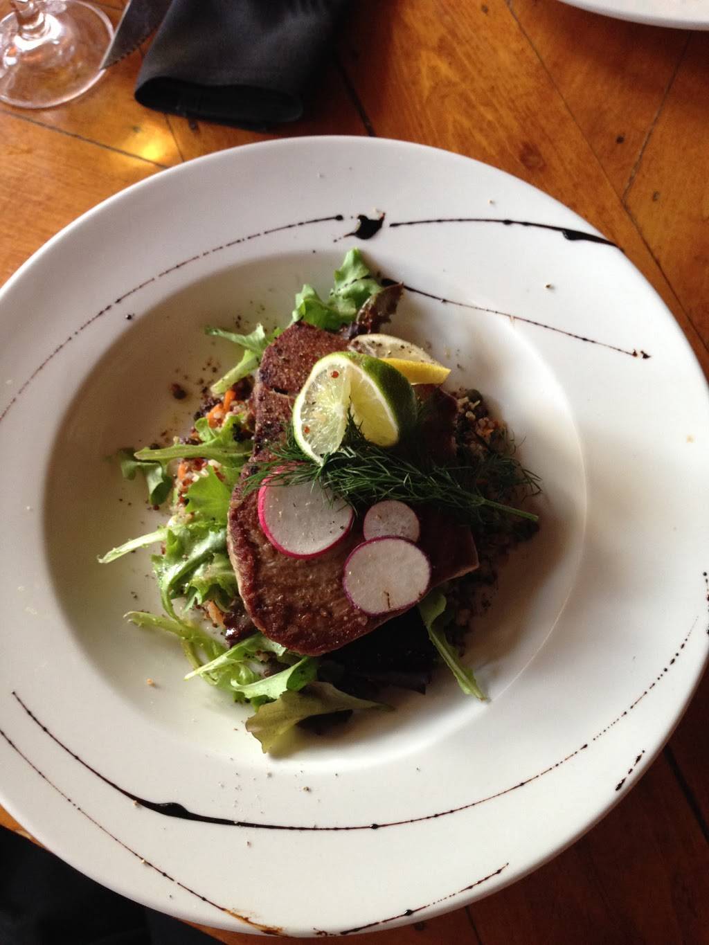 Hearth & Candle | restaurant | 60 Morse Dr, Jeffersonville, VT 05464, USA | 8026448090 OR +1 802-644-8090