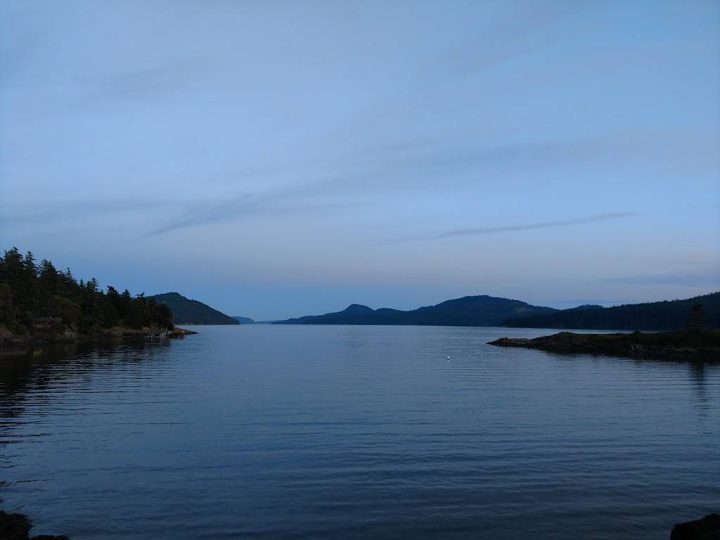 The Loft At Madrona | restaurant | 310 Main St #201, Eastsound, WA 98245, USA | 3603767173 OR +1 360-376-7173