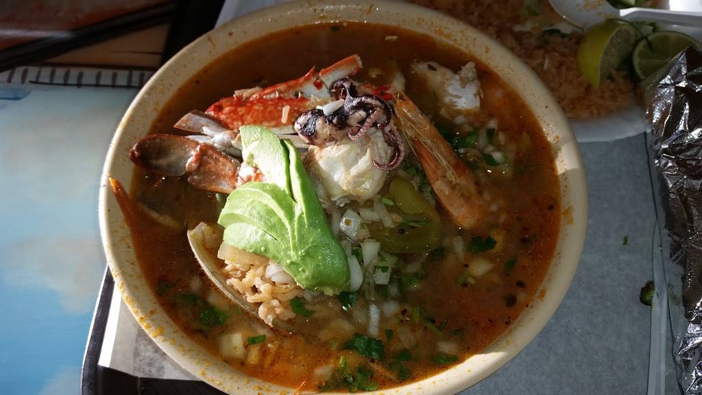 Taco Llama | restaurant | 24374 Main St, Santa Clarita, CA 91321, USA | 6612557035 OR +1 661-255-7035