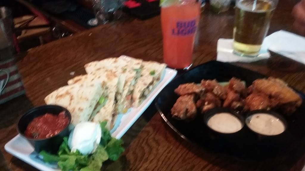 Sidelines Sports Bar & Grill | restaurant | 105 Chesapeake Center Ct, Glen Burnie, MD 21060, USA | 4107687790 OR +1 410-768-7790