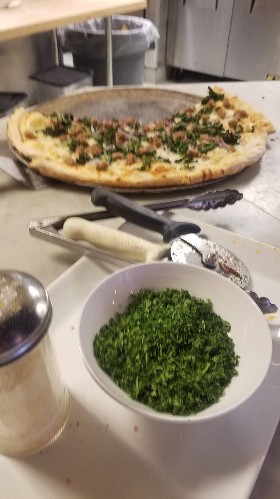 Pizzeria Urbano | restaurant | 1050 20th St, Sacramento, CA 95811, USA | 9164471255 OR +1 916-447-1255