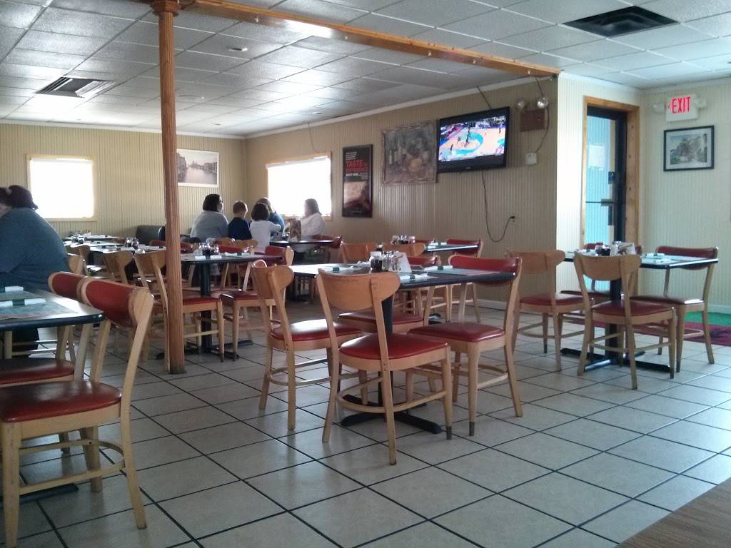 Giovannis Family Italian Restaurant | restaurant | 4050 N Bend Rd, Cincinnati, OH 45211, USA | 5133899777 OR +1 513-389-9777