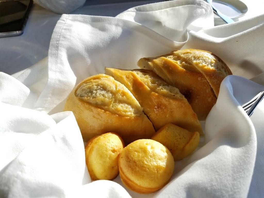 360 Grille | restaurant | 10 Hightower Pl, Florence, AL 35630, USA | 2562463600 OR +1 256-246-3600