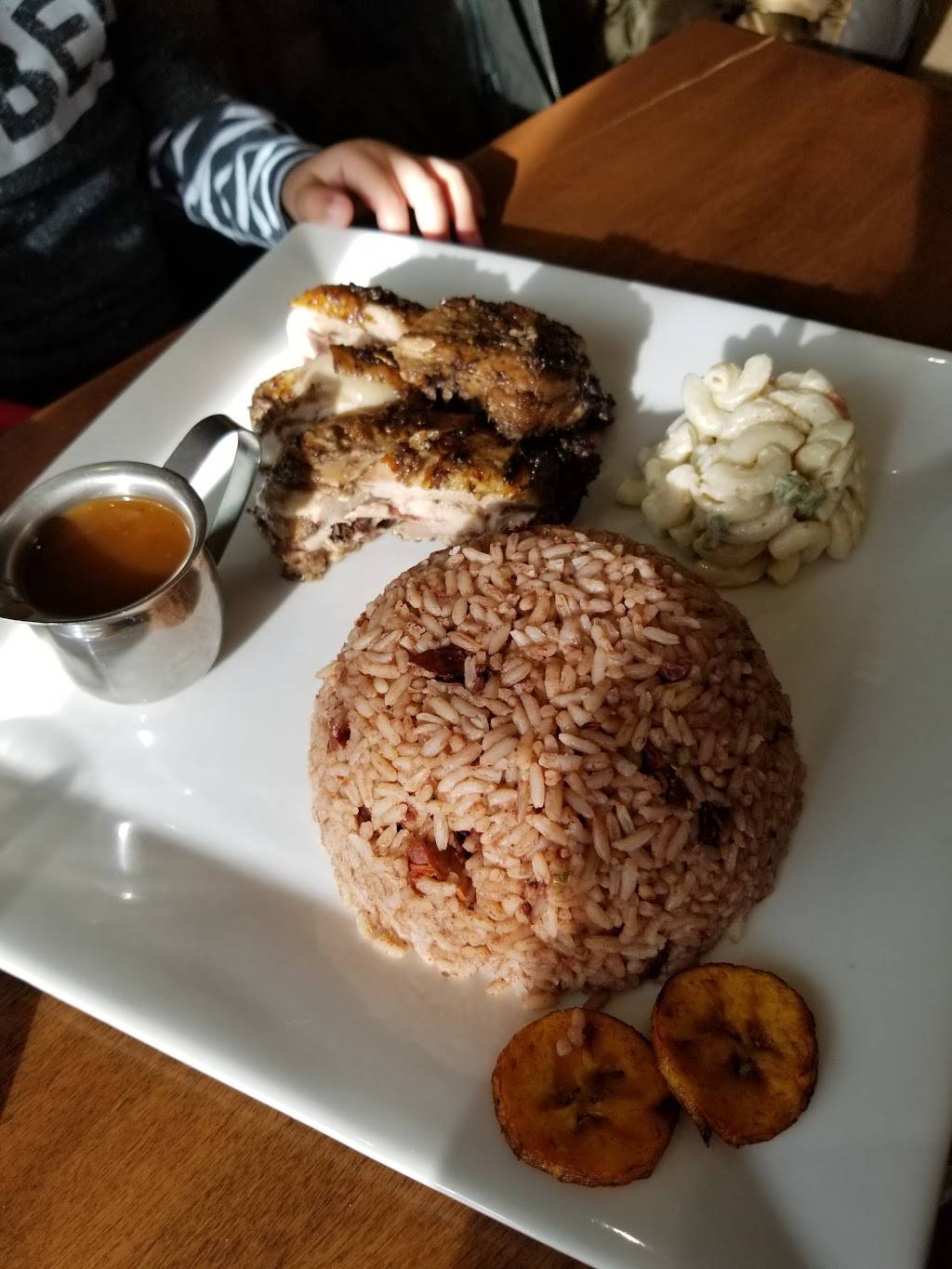 Xaymaca Restaurant | restaurant | 30 Kennedy Rd S, Brampton, ON L6W 3E2, Canada | 9058748128 OR +1 905-874-8128