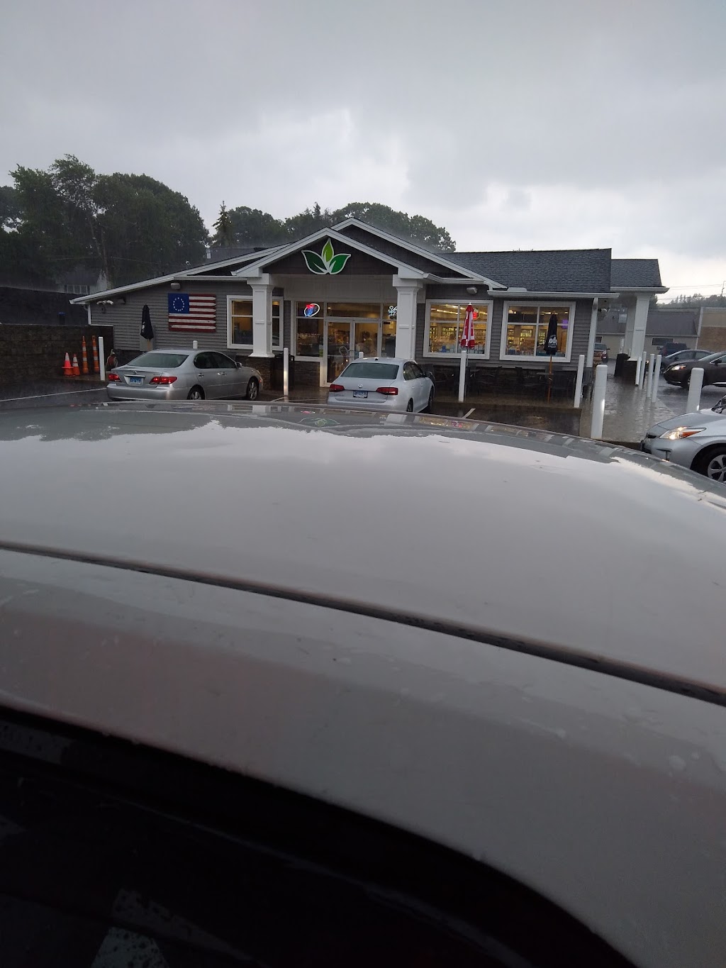 Nouria | restaurant | 1520 Wolcott Rd, Wolcott, CT 06716, USA | 2034416302 OR +1 203-441-6302