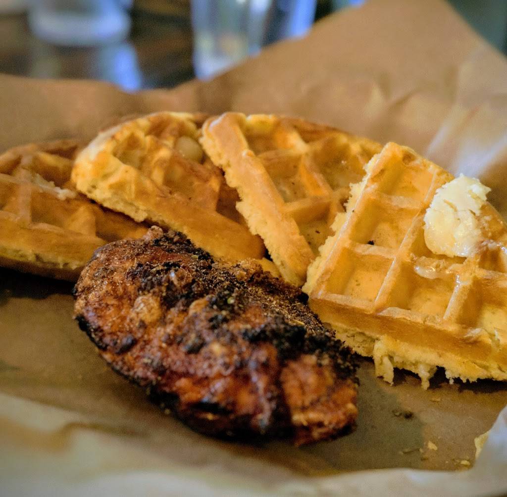 The Blue Pig | restaurant | 35 W Broad St, Cookeville, TN 38501, USA | 9318549970 OR +1 931-854-9970