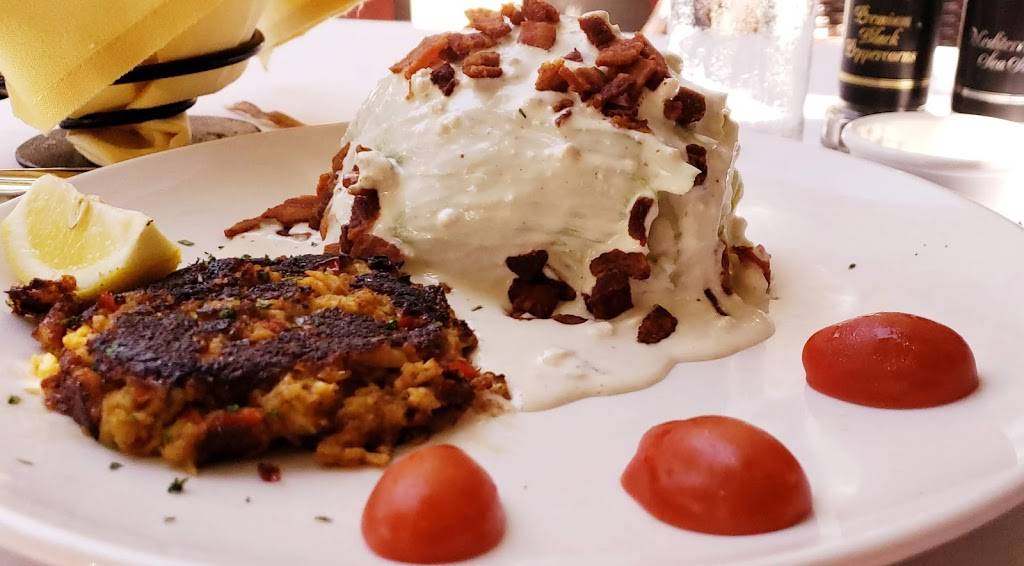 Djons Steak And Lobster House | restaurant | 522 Ocean Ave, Melbourne Beach, FL 32951, USA | 3217222737 OR +1 321-722-2737