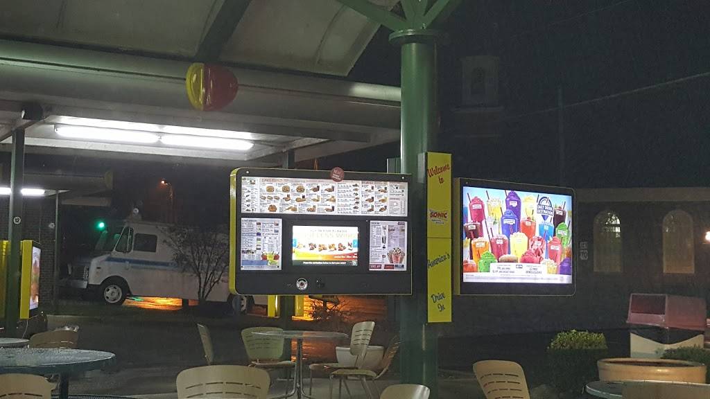 Sonic Drive-In | restaurant | 236 N Kentucky St, Kingston, TN 37763, USA | 8653763257 OR +1 865-376-3257