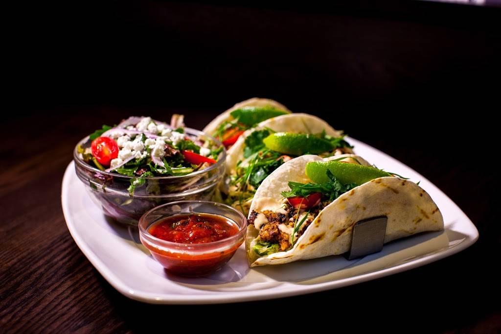 State & Main Kitchen & Bar | restaurant | 79 Clair Rd E #1, Guelph, ON N1L 0J7, Canada | 5197801119 OR +1 519-780-1119