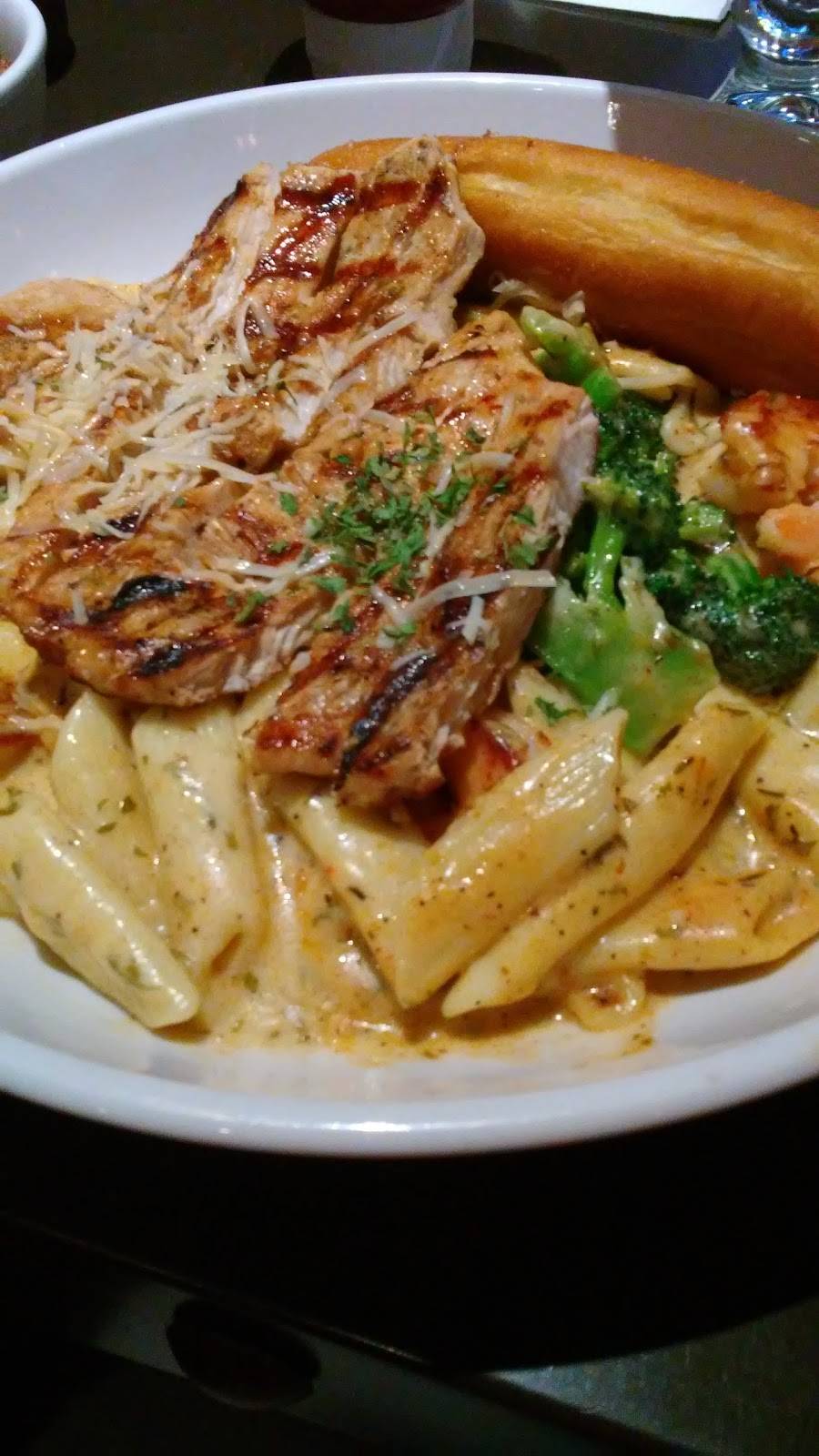 Bombshells | restaurant | 12810 Gulf Fwy, Houston, TX 77034, USA | 2814843279 OR +1 281-484-3279