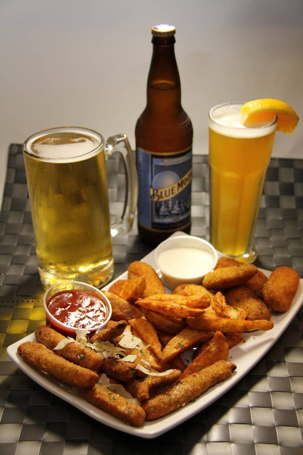 Brickhouse Pizza | restaurant | 7028 Bright Ave, Whittier, CA 90602, USA | 5626939523 OR +1 562-693-9523