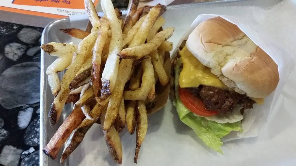 Burger 7 | restaurant | 4533 Duke St, Alexandria, VA 22304, USA | 5712578296 OR +1 571-257-8296