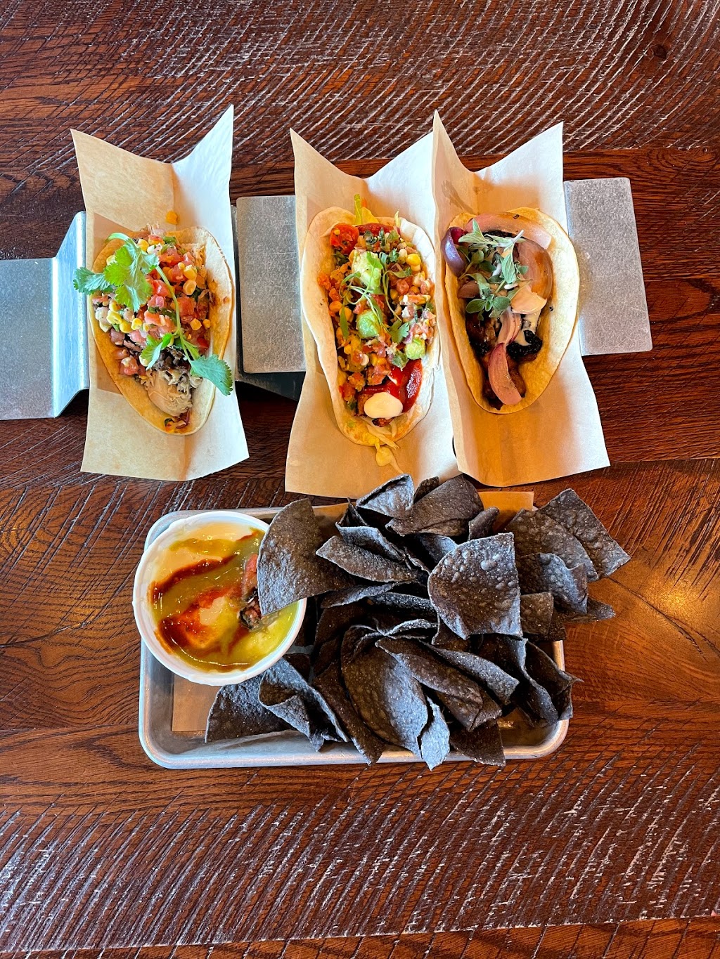 Velvet Taco | restaurant | 15104 Dallas Pkwy, Dallas, TX 75248, USA | 9727039003 OR +1 972-703-9003
