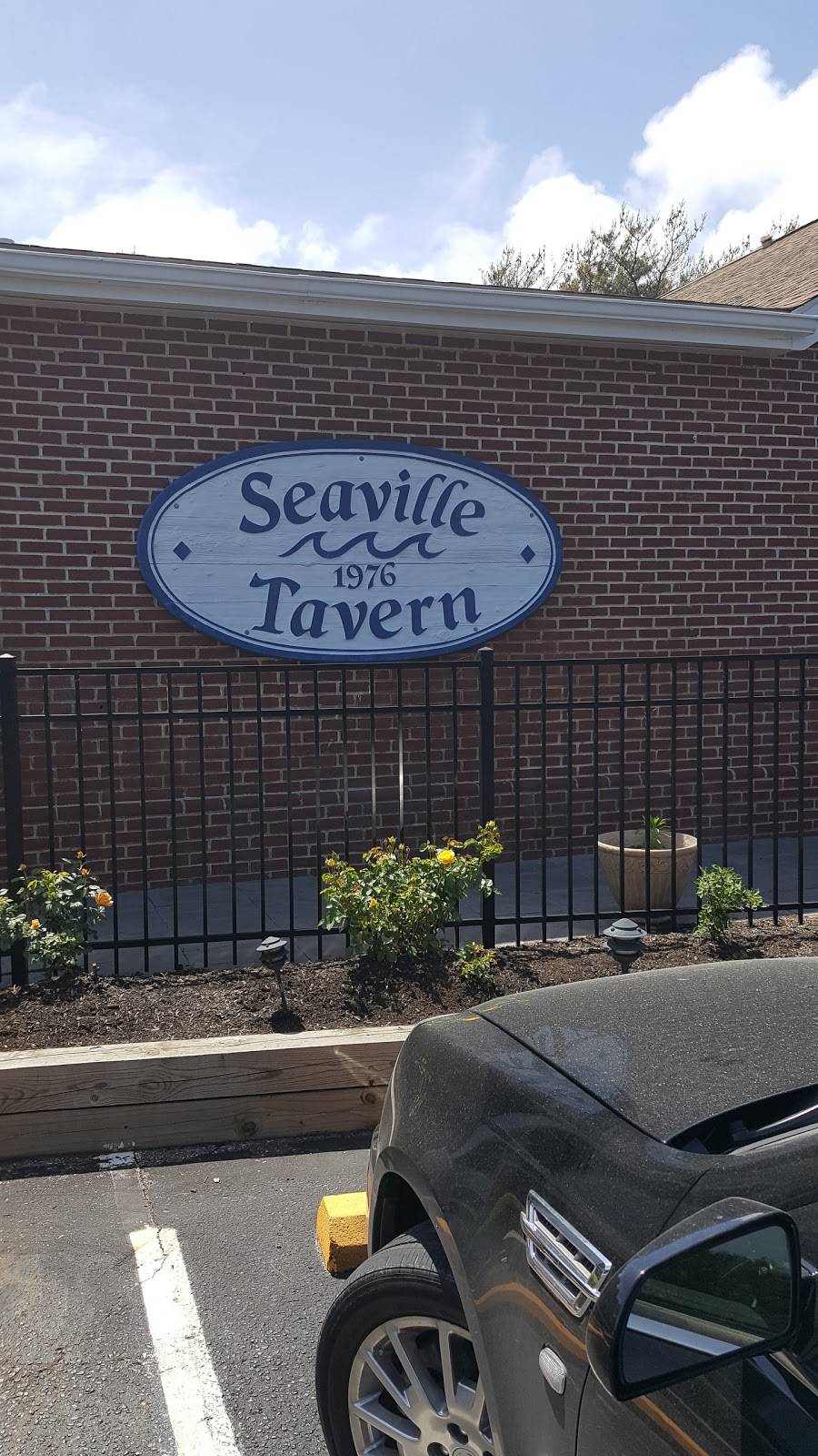 Seaville Tavern | restaurant | 29 New Bridge Rd, Ocean View, NJ 08230, USA | 6096243136 OR +1 609-624-3136