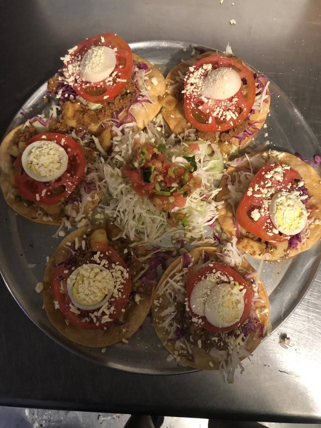 Karlitas antojitos centroamericanos | restaurant | 3249 nw 22 ave. Miami fl. 33142 Tel. 786 461 0404, Miami, FL 33142, USA | 7864610404 OR +1 786-461-0404