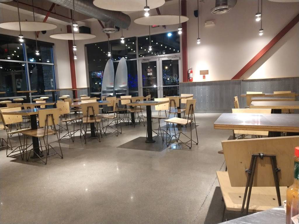 Chipotle Mexican Grill | restaurant | 1569 Fall River Dr #105, Loveland, CO 80538, USA | 9704618900 OR +1 970-461-8900