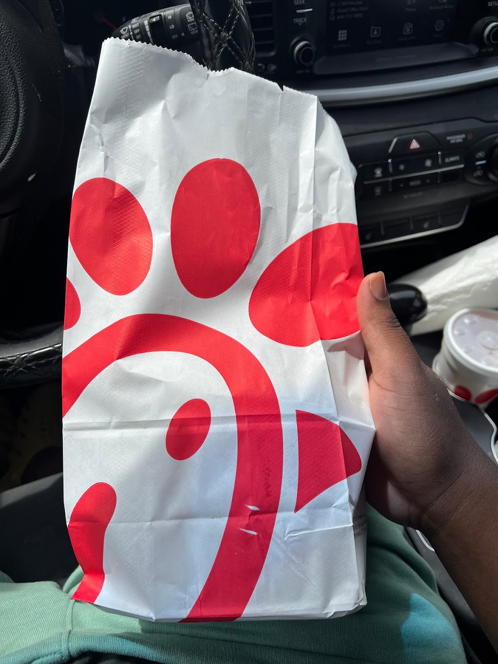 Chick-fil-A | restaurant | 375 Pinewood Rd, Sumter, SC 29150, USA | 8037744455 OR +1 803-774-4455