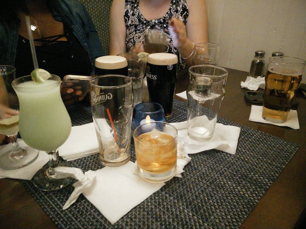 Finn MacCools | restaurant | 205 Main St, Port Washington, NY 11050, USA | 5169443439 OR +1 516-944-3439