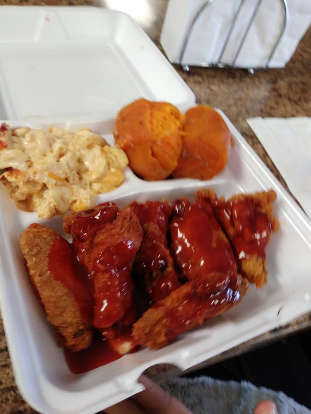 Unks Grub | restaurant | 810 S Irvine Ave, Sharon, PA 16146, USA | 7249794259 OR +1 724-979-4259