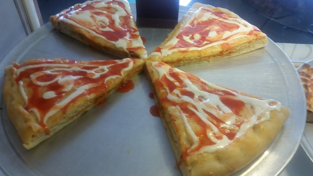 Sarinas Pizza | restaurant | 3177 Morgantown Rd, Mohnton, PA 19540, USA | 6108561303 OR +1 610-856-1303