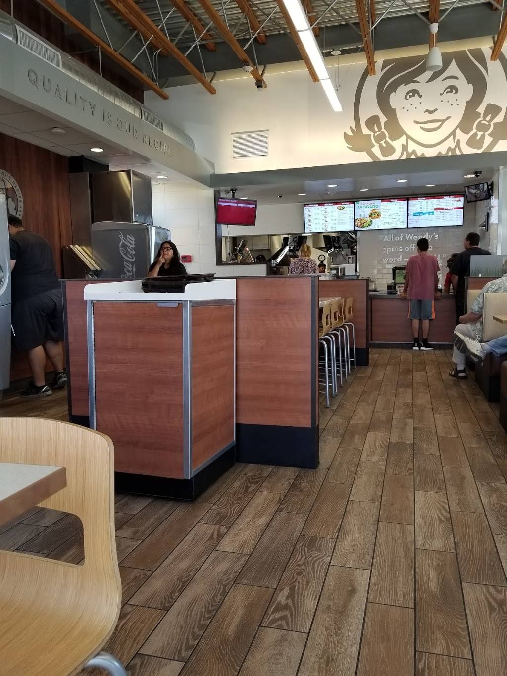 Wendys | restaurant | 13074 Main St, Hesperia, CA 92345, USA | 7602442455 OR +1 760-244-2455