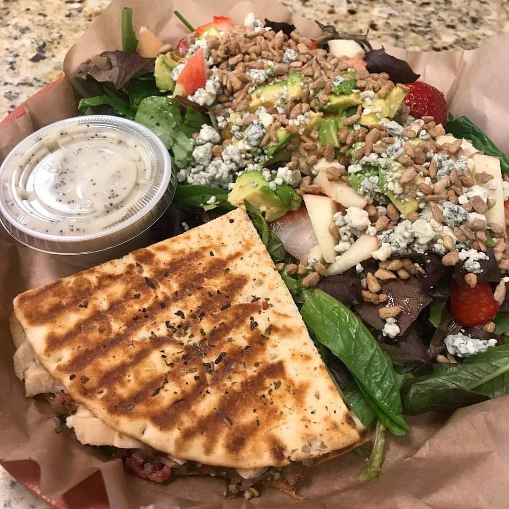 Designer Greens Orlando | restaurant | 464 N Alafaya Trail, Orlando, FL 32828, USA | 4072828588 OR +1 407-282-8588