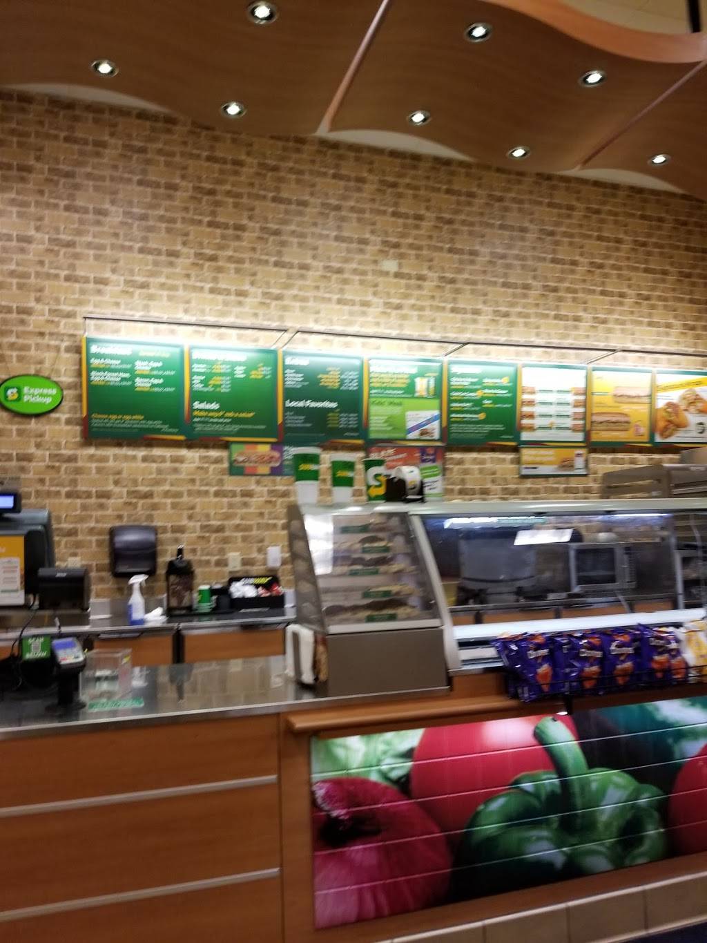 Subway | restaurant | 387 Medina Road Suite 100 Granger, Commons, Medina, OH 44256, USA | 3302393111 OR +1 330-239-3111