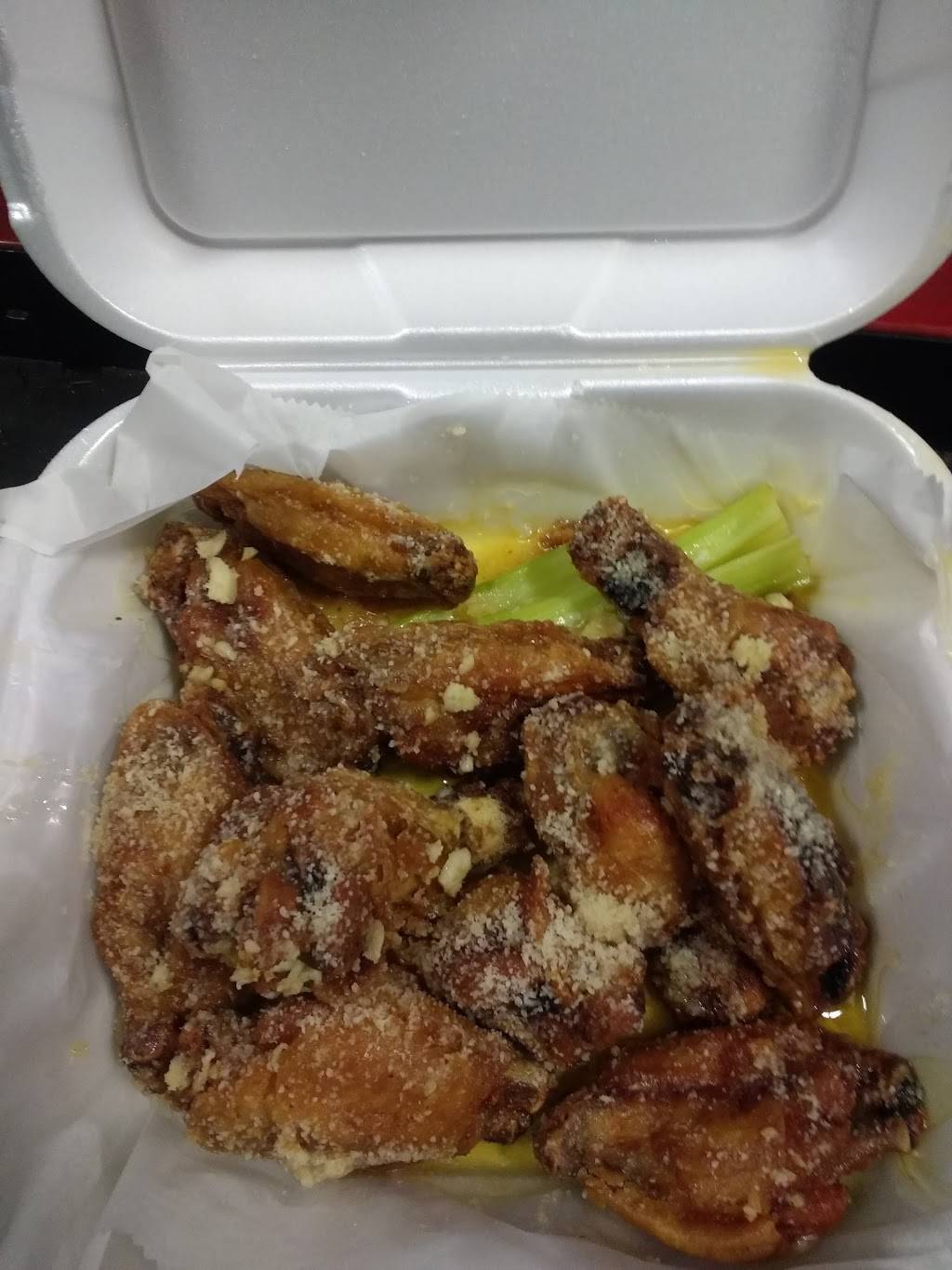 Canditos Pizzeria & Ice Cream | restaurant | 1025 Old Zelienople Rd, Ellwood City, PA 16117, USA | 7247521835 OR +1 724-752-1835