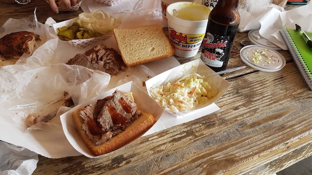 Rudys "Country Store" and Bar-B-Q | restaurant | 10623 Westover Hills Blvd, San Antonio, TX 78251, USA | 2106537839 OR +1 210-653-7839