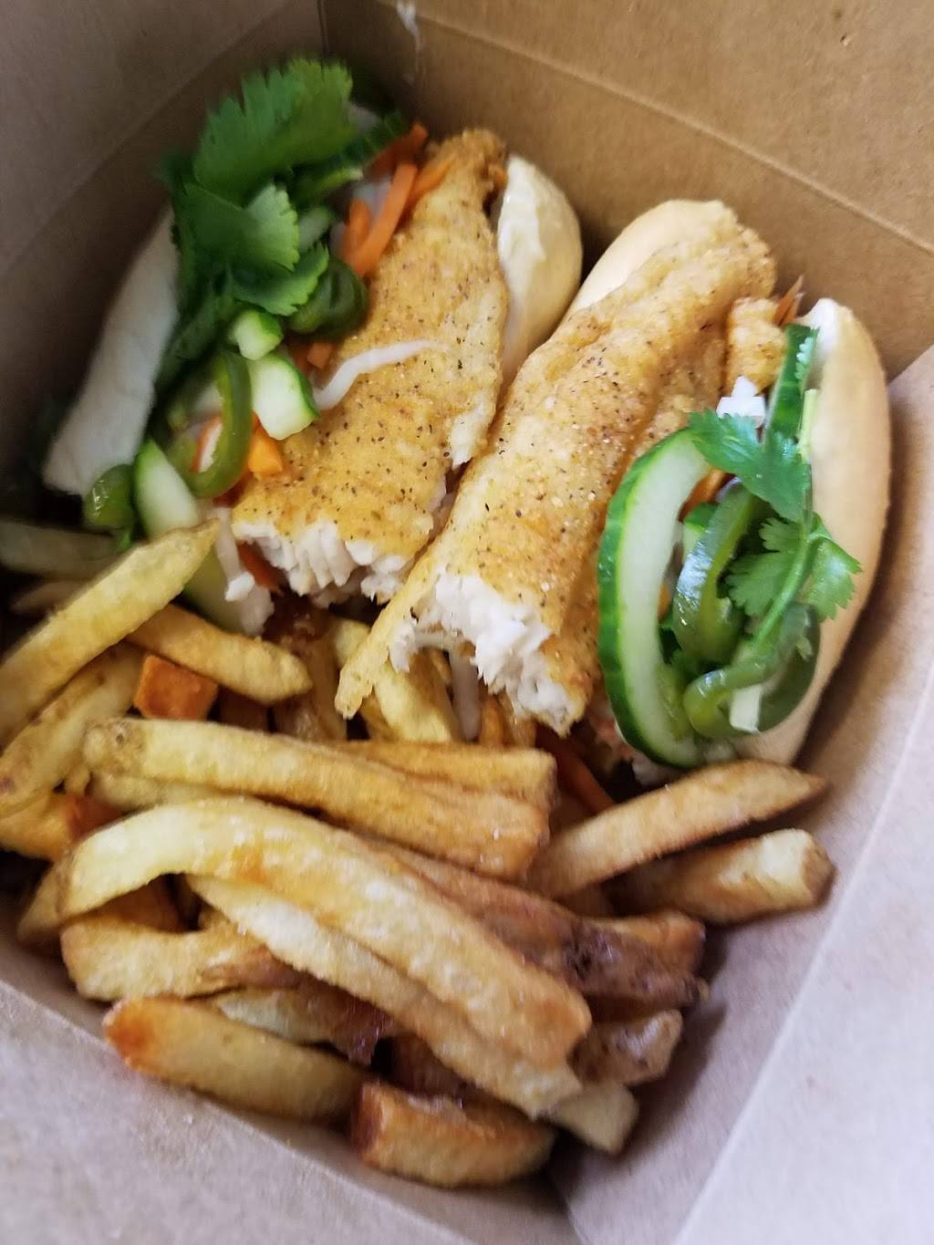 The Local Fry | restaurant | 711 W 40th St #152, Baltimore, MD 21211, USA | 6672102633 OR +1 667-210-2633