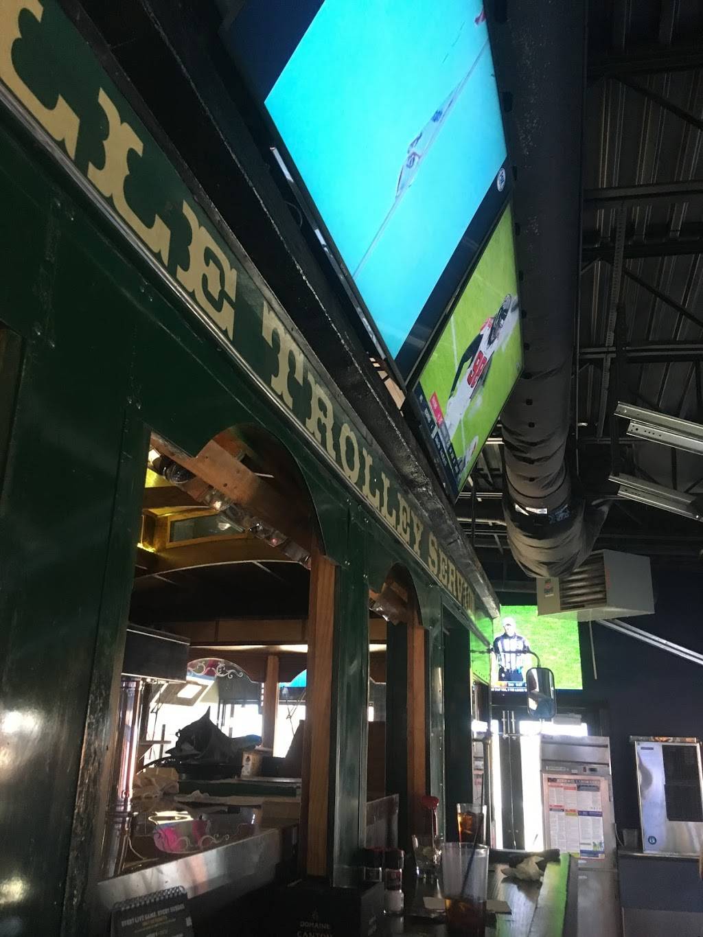 Smokehouse on Sixth | restaurant | 1318 6th Ave N, Nashville, TN 37208, USA | 6159537846 OR +1 615-953-7846