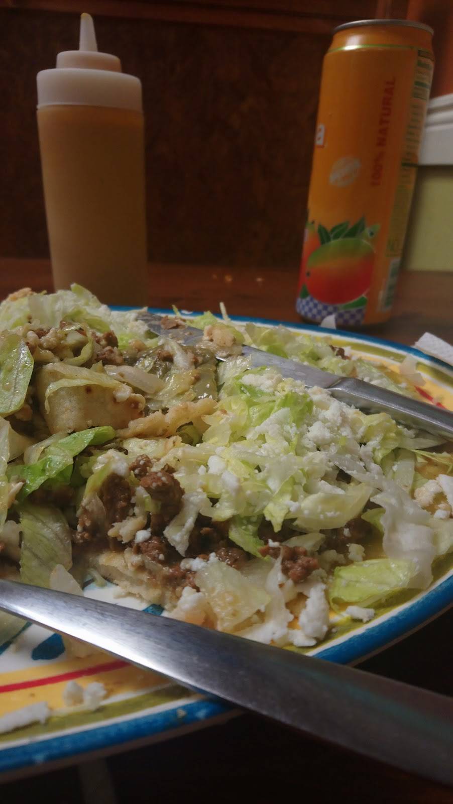 Los Tacos Nacos | restaurant | 14400 Ambaum Blvd SW, Seattle, WA 98166, USA | 2064534534 OR +1 206-453-4534