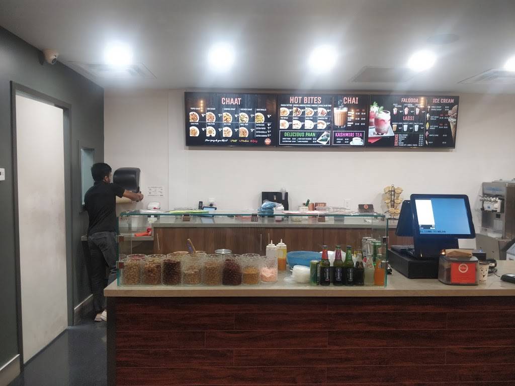 Milan Ice Cream & Paan | restaurant | 14 Lisa St, Brampton, ON L6T 4W2, Canada | 9057967070 OR +1 905-796-7070